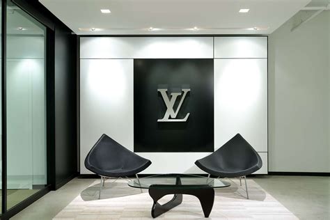 louis vuitton corporate office.